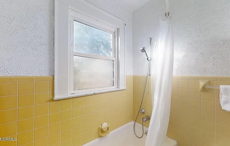 2503 E 5th St — Photo 27