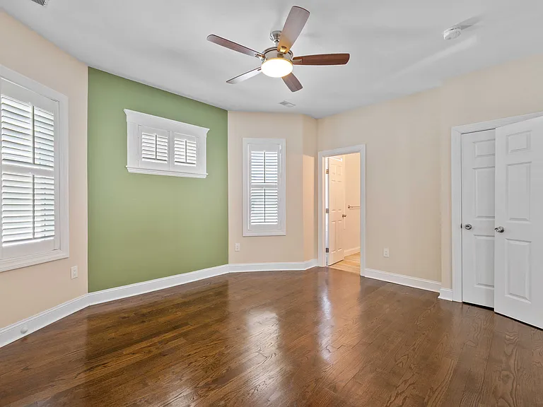 74 Kingsdale St #3 — Photo 8