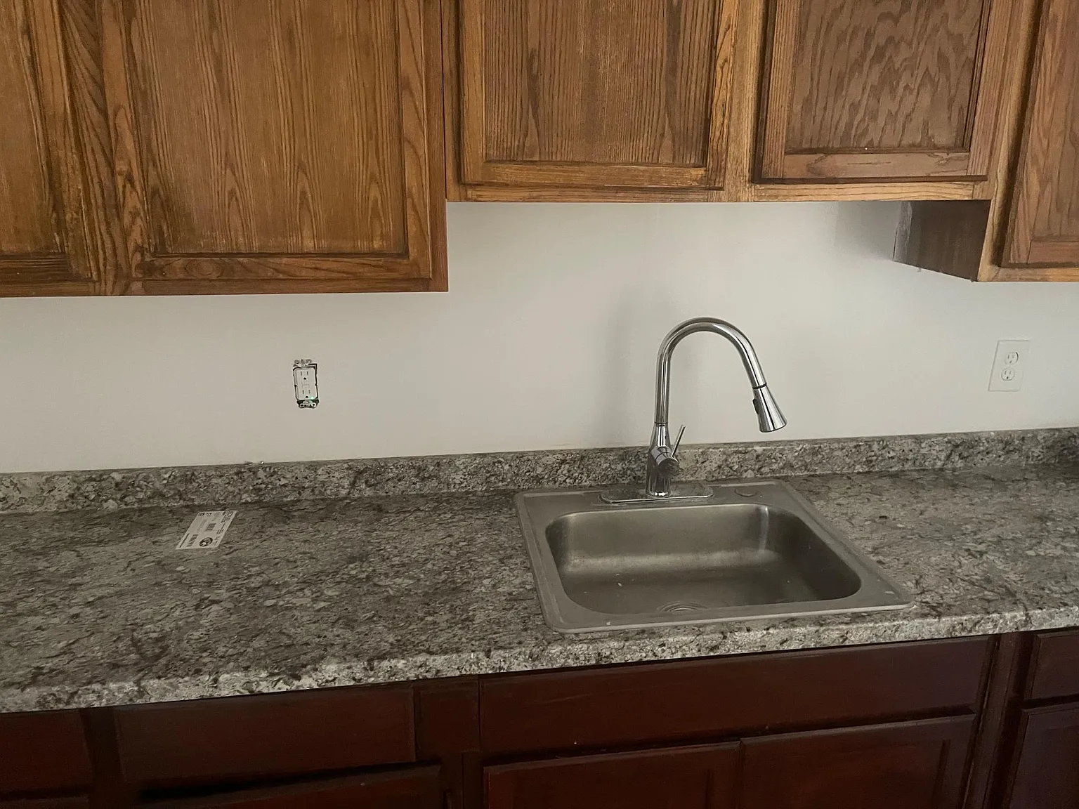 Martin Manor Apartments — Photo 3