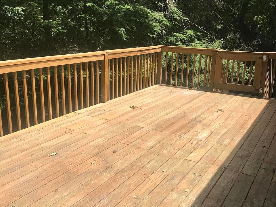 2nd image of 142 Pedersen Ridge Rd