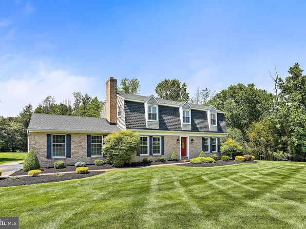 35 Glenbrook Dr, Phoenix, MD 21131