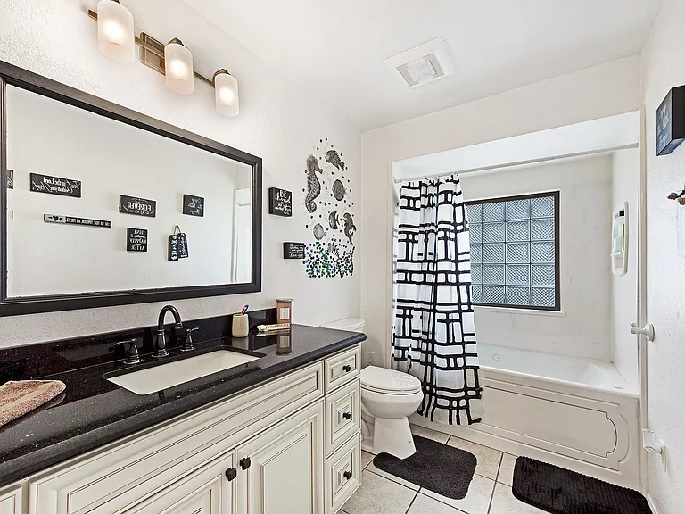 336 Admiral Cir — Photo 32