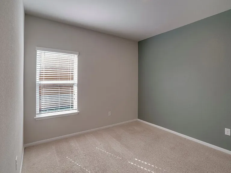6700 Ranchito Dr — Photo 14