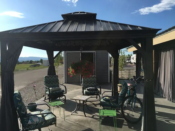 850 Buckboard Dr, Thayne, WY 83127