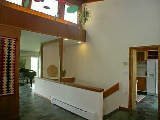 4th image of 139 Laurin Dr