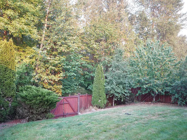 1108 Daffodil Ave NE — Photo 16