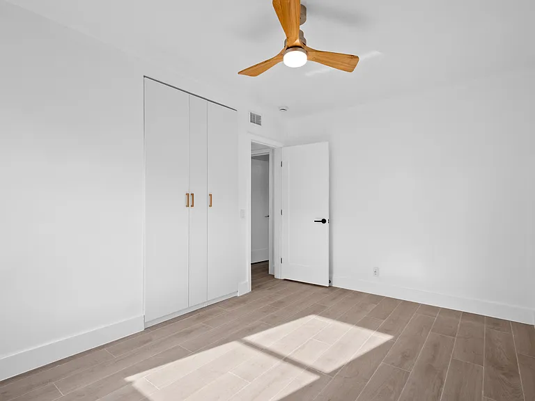 442 NE 71st St #1 — Photo 4
