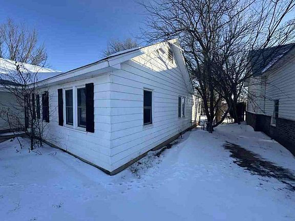 3rd image of 1025 S 5th St