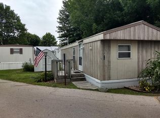 4420 Bowling St SW #F14, Cedar Rapids, IA 52404