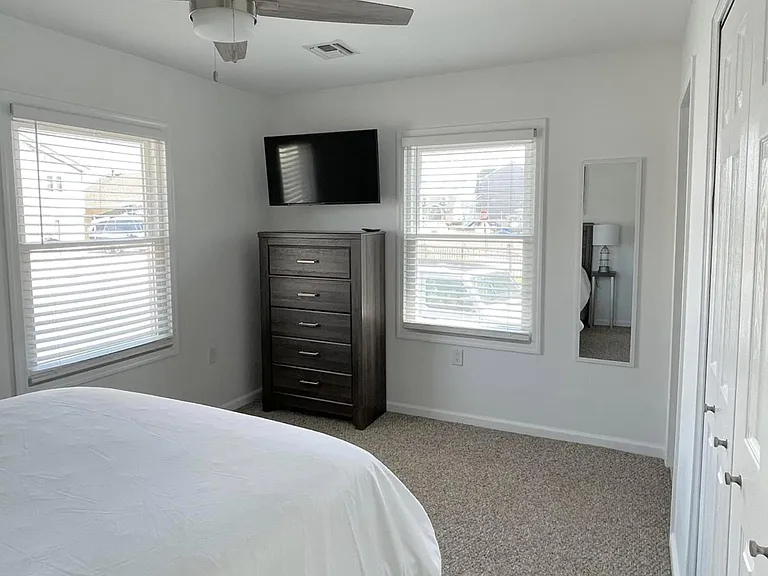 8 Rosalyn Dr — Photo 27