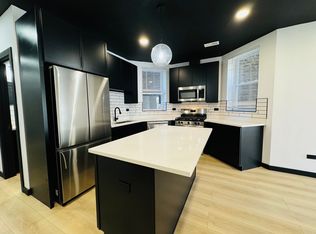 2729 S Princeton Ave #1F, Chicago, IL 60616