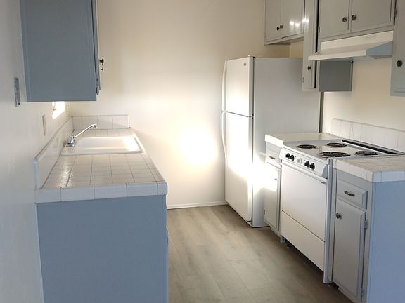 3rd image of 383 Mankato St Unit 16