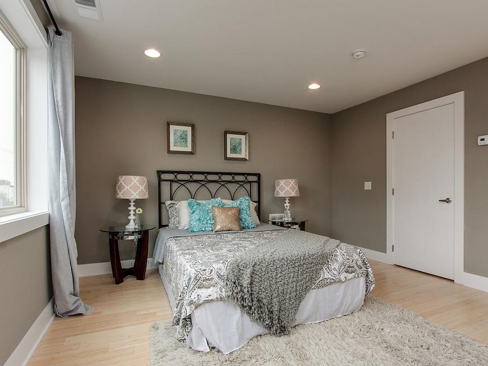 1st image of 1121 N Howard St #B