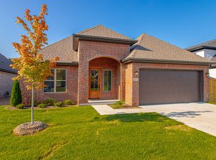 209 Kanis Ridge Dr, Little Rock, AR 72223