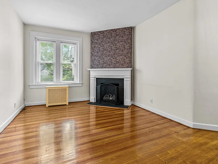800 W Princess Anne Rd #B2 — Photo 8
