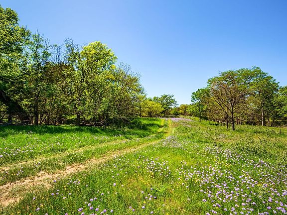 5th image of 567 Bear Creek Road