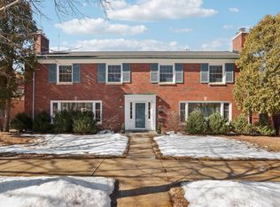 4307 N Ardmore Ave #4309, Milwaukee, WI 53211