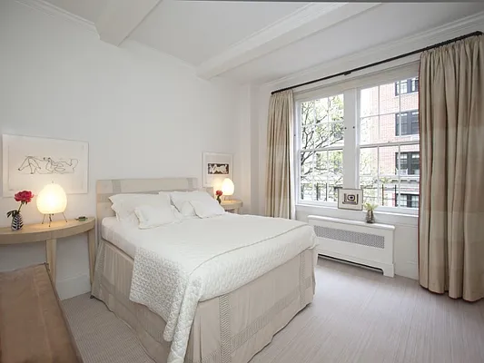 Sold by Sotheby's International Realty | media 18