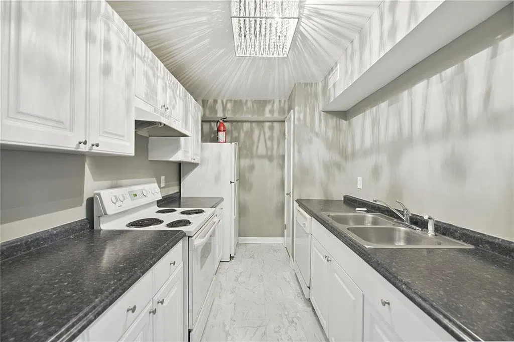 1 bed, 1.0 bath, 800 sqft, $1,300 — Photo 4