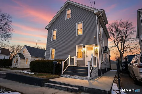 192 Peace St #1 Photo 1