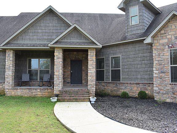 2nd image of 10122 Shamrock Ln