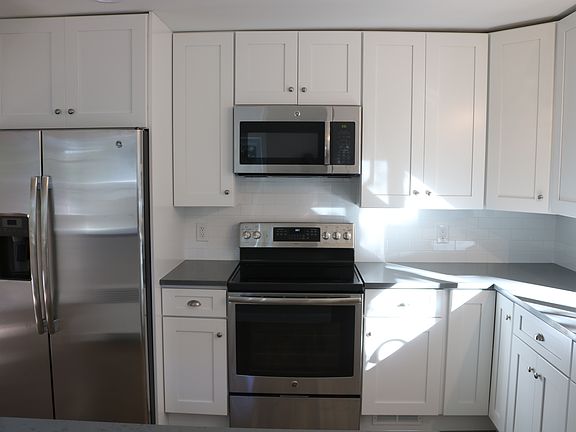 5th image of 49 Cliftwood Dr