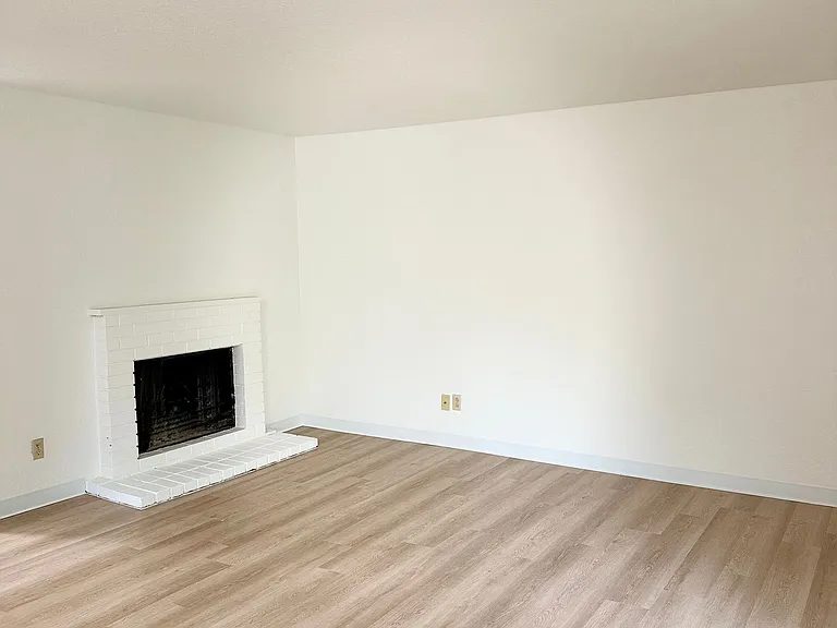 Unionaire Apartments — Photo 7
