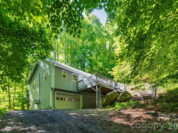 109 Narrow Way Rd, Burnsville, NC 28714