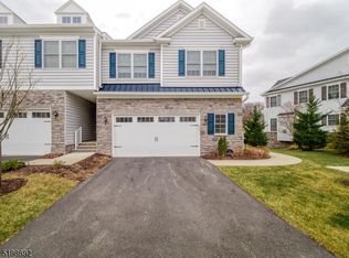 11 Lee Dr #11, Morristown, NJ 07960