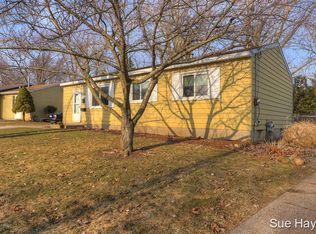 1915 Benjamin Ave NE, Grand Rapids, MI 49505