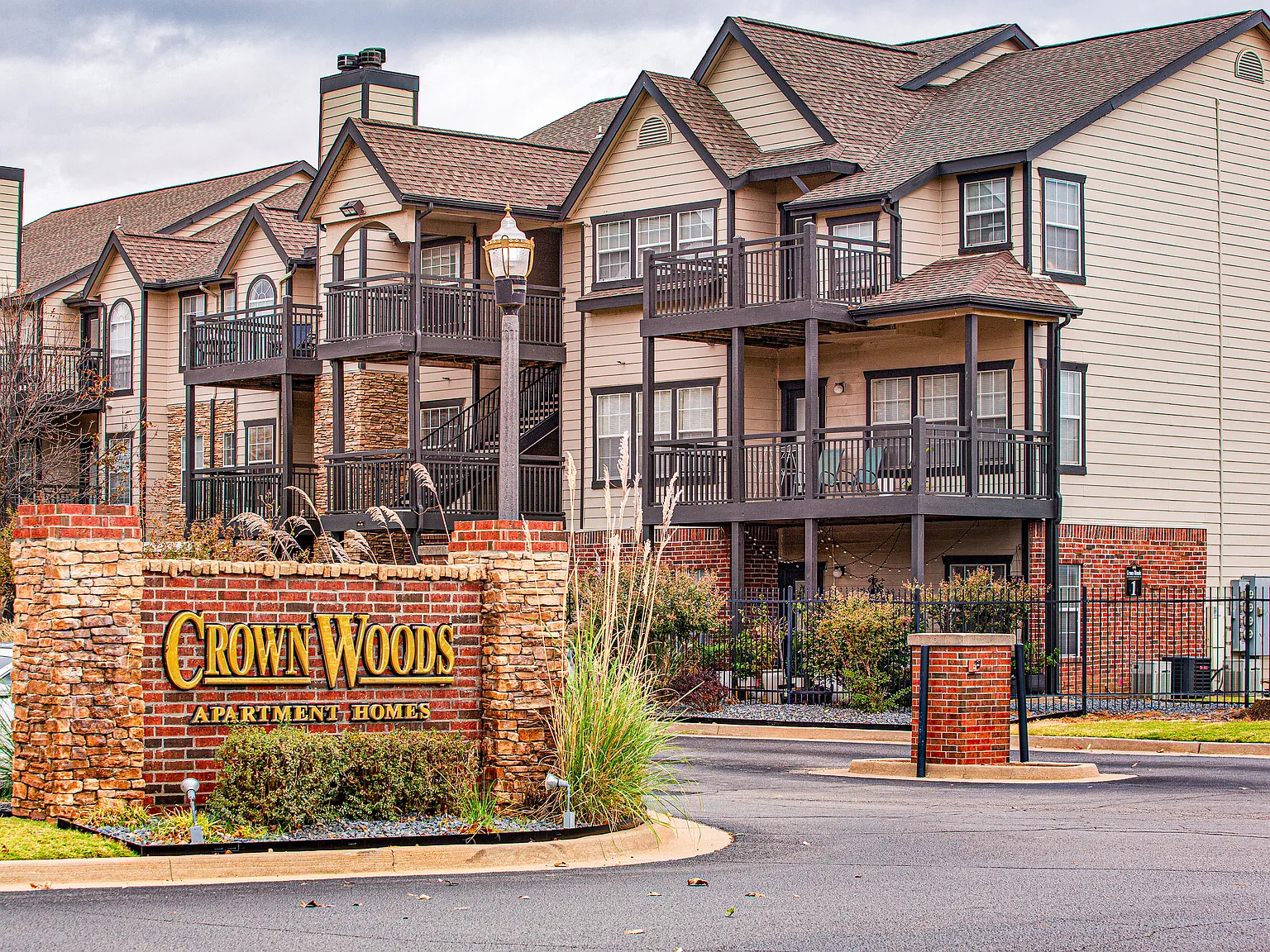 Crown Woods & Village at Crown Woods — Photo 1