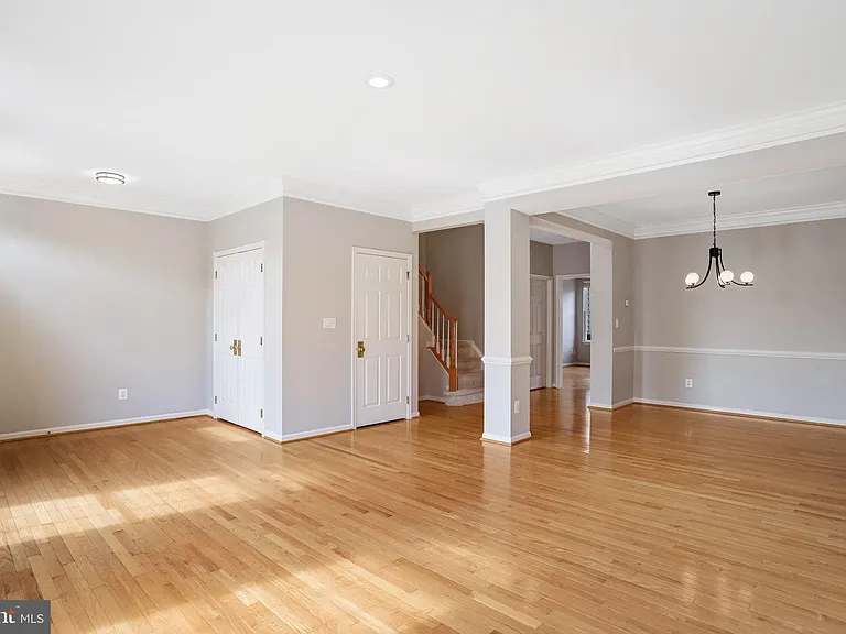 22616 Welborne Manor Sq — Photo 9