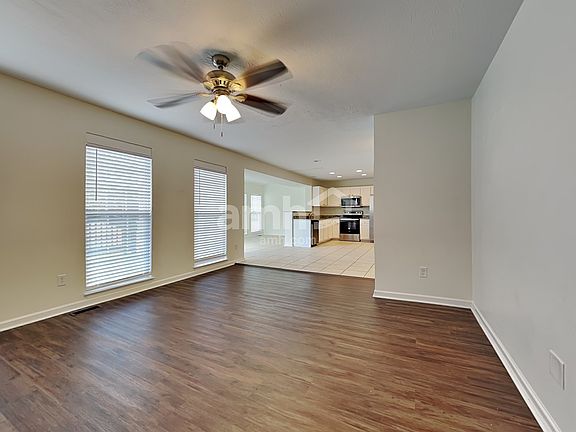 4th image of 218 Coyote Dr