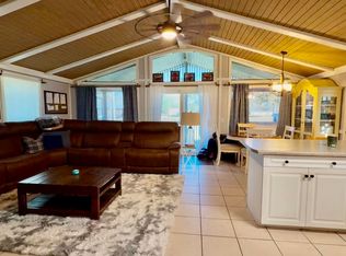 2165 Katae Ave, Grand Ridge, FL 32442