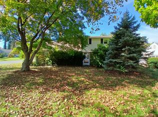 5 Old Orchard Dr, Easton, PA 18045