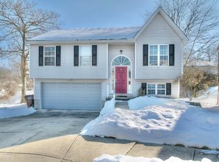 3649 Pondside Ct, Elsmere, KY 41018