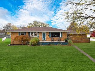 416 Stafford Dr, Elyria, OH 44035