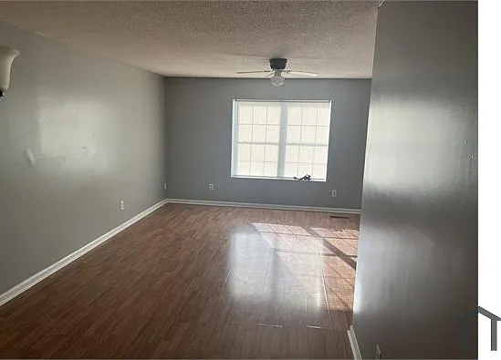 821 Winslow Way — Photo 7