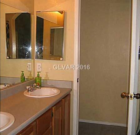 4th image of 2900 Mount Hope Dr #0
