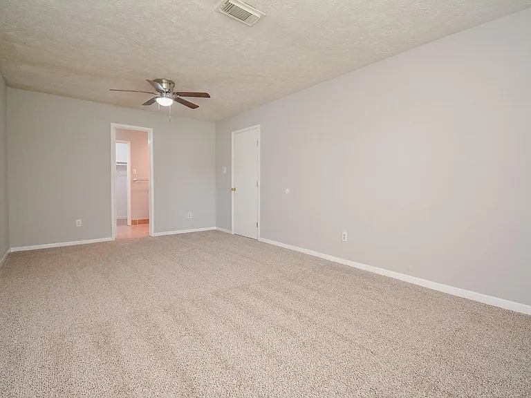 21318 Park Valley Dr — Photo 30