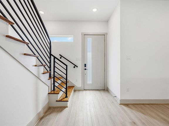 4th image of 7555 Calhoun Rd #A/b