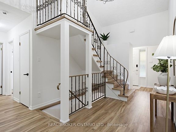 4th image of 22 Ripley Cres
