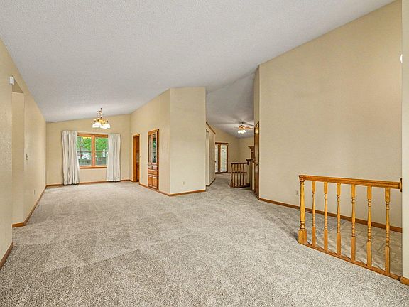 3rd image of 4810 W 5th St