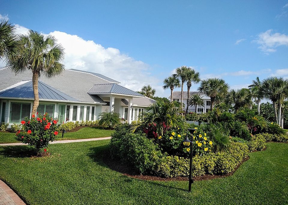 1st image of 909 Holoma Dr