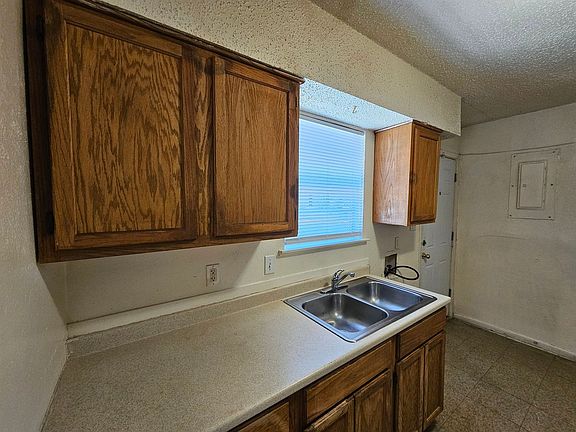 3rd image of 1323 Paseo Del Oro #A/b