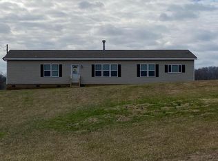 10399 Johnson Rd, Manchester, KY 40962