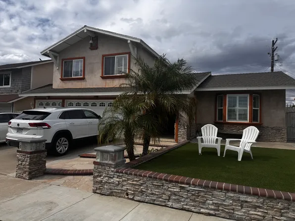 725 E Barkley Ave, Orange, CA 92867
