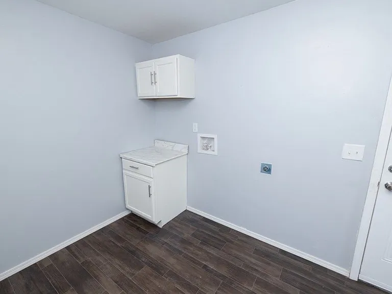 2113 Summerville Rd #1 — Photo 11