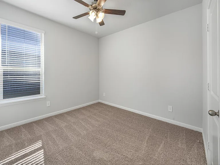 198 Bay Meadows Ln — Photo 5