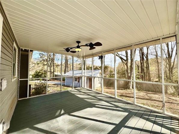 290 Timber Ridge Trl, Carrollton, GA 30117